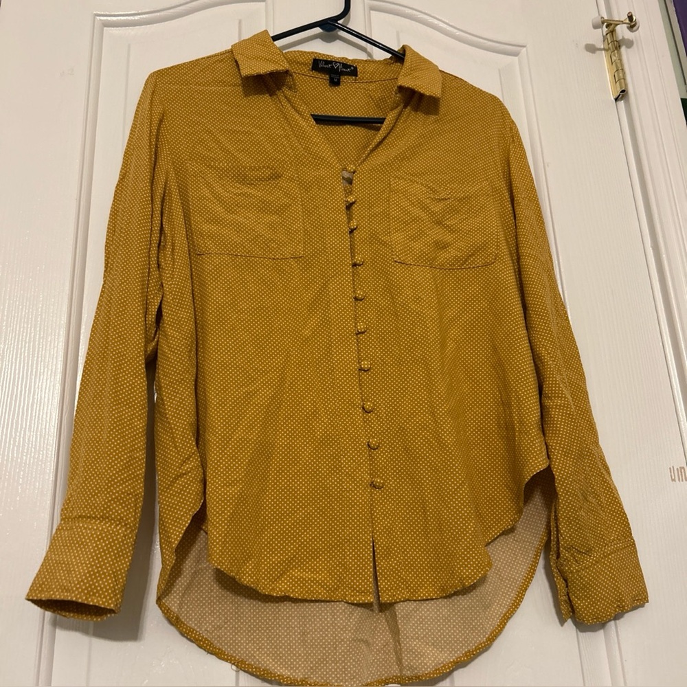 Velvet Heart Mustard Button‑Up Blouse – Women’s Medium, Excellent Condition